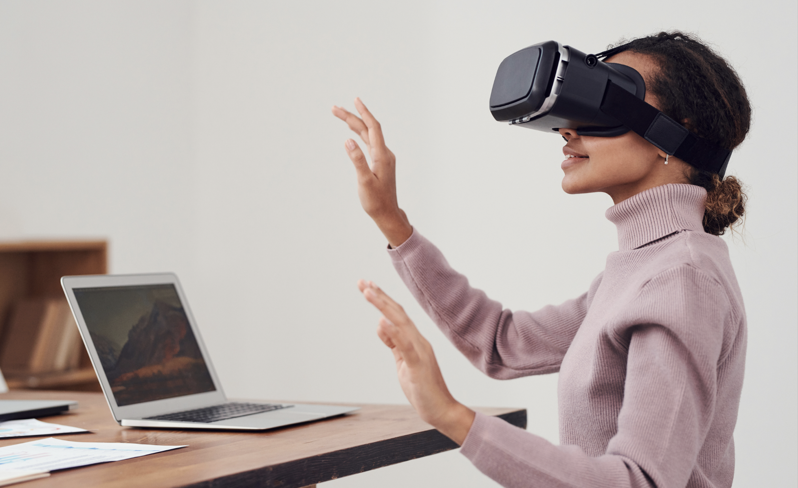 Woman VR goggles